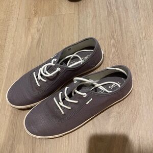 TOMS shoes